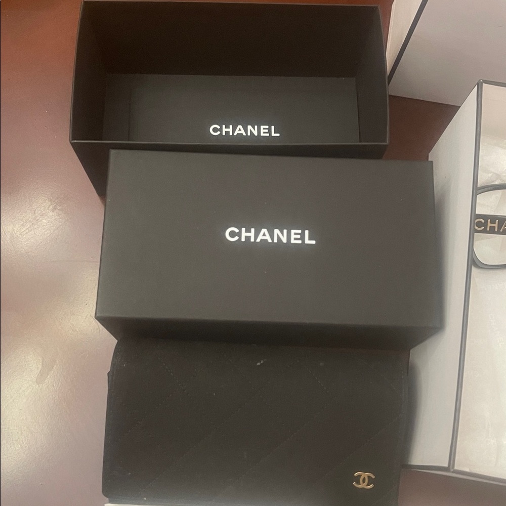 CHANEL Black and Gold Glasses (Authentic) - Picture 10 of 10